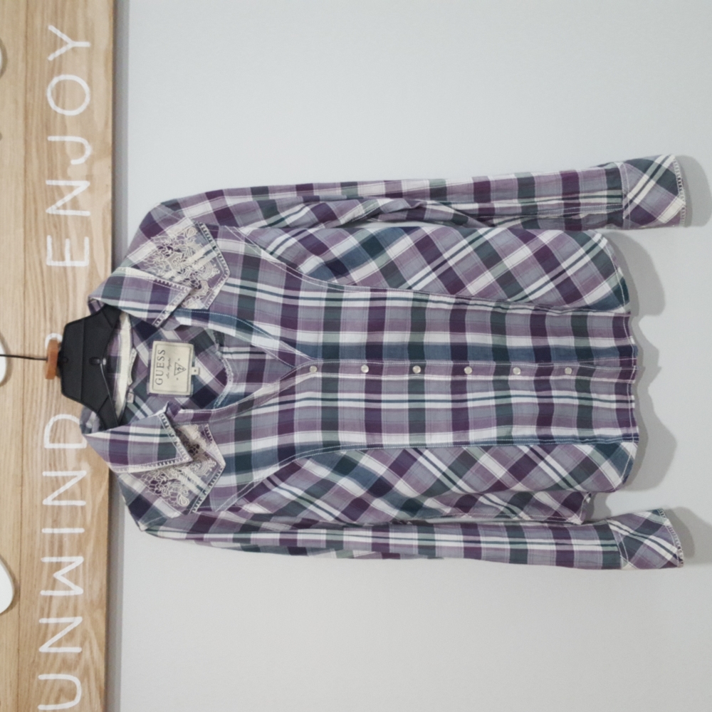 Guess Plaid Button-up Shirt